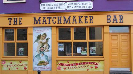 Le "Matchmaker", pub de&nbsp;Lisdoonvarna, en Irlande, où se tient un festival de recontres depuis 1857. (CC BY-SA 3.0 CUCHULLAIN VIA WIKIMEDIA COMMONS)