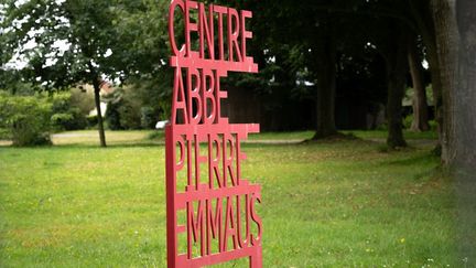 Centre Abbé PIerre Emmaüs, à Esteville, près de Rouen, le 25 juillet 2024. Illustration. (LOU BENOIST / AFP)