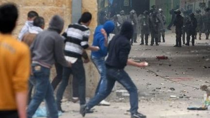 22 février 2013 : incidents à Hébron, en Cisjordanie, entre manifestants palestiniens et soldats israéliens. (HAZEM BADER / AFP)