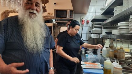 Uri Jeremias in his restaurant (Willy Moreau / RADIOFRANCE)