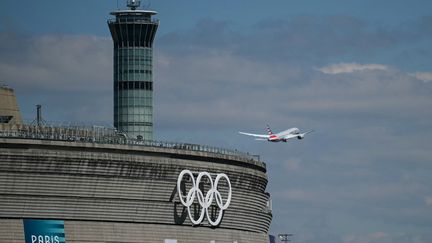 Terminal 1 de l'aéroport Roissy-Charles-de-Gaulle, à Roissy (Val d'Oise).  (MIGUEL MEDINA/AFP)