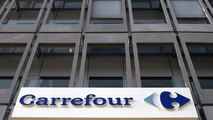 Le groupe Carrefour a &eacute;t&eacute; condamn&eacute; en appel pour avoir per&ccedil;u ill&eacute;galement 17 millions de marges arri&egrave;re au d&eacute;triment de 16 fournisseurs. (THOMAS SAMSON / AFP)