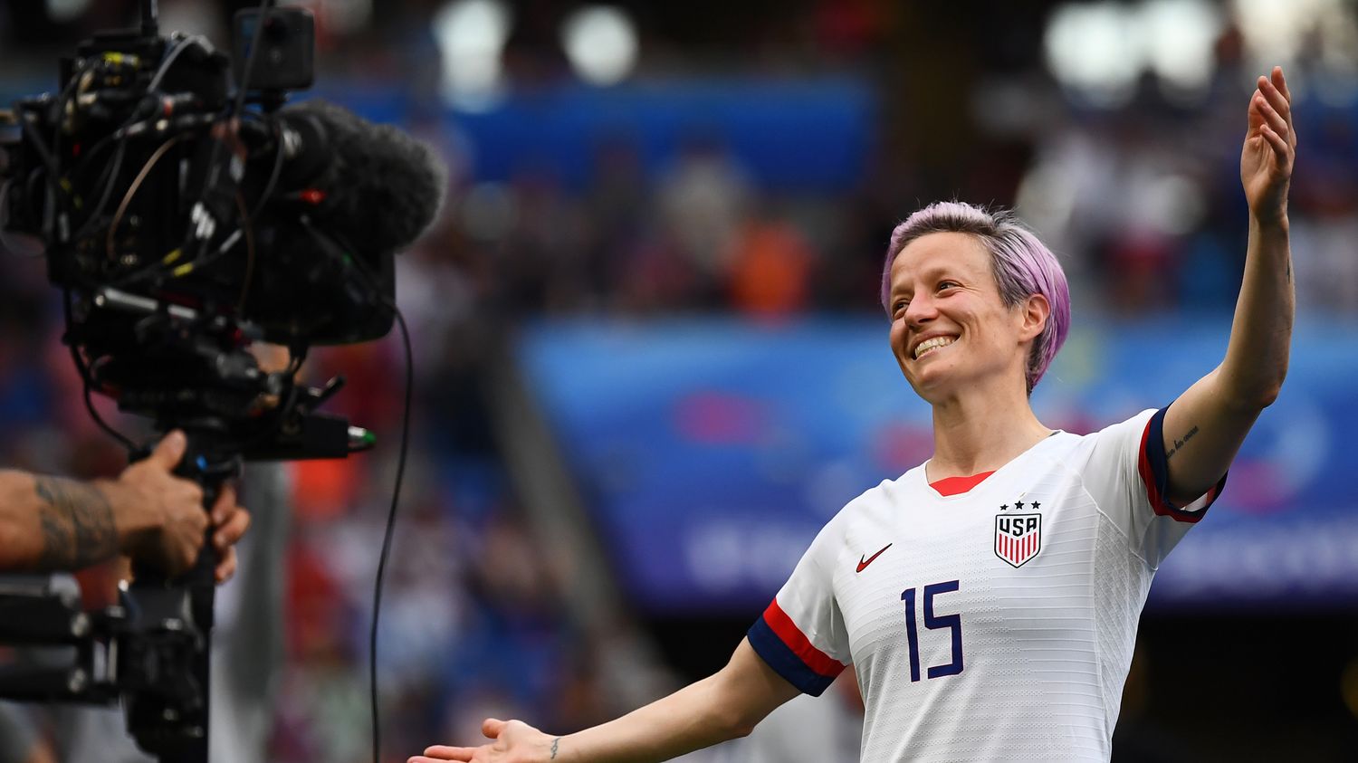 Ballon Dor Laméricaine Megan Rapinoe Décroche Le Trophée Chez Les Femmes 