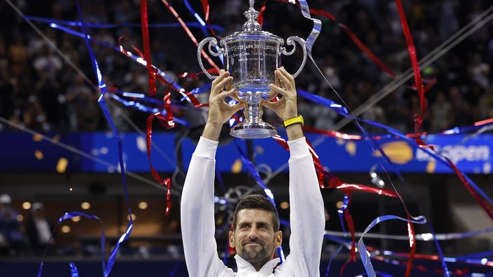 Novak Djokovic a remporté un quatrième titre à l'US Open, face au Russe Daniil Medvedev, le 10 septembre 2023, à New York. (JOHN ANGELILLO / MAXPPP)