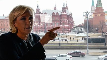 Marine Le Pen, le 24 mars 2017, lors d'une visite à Moscou (Russie). (KIRILL KUDRYAVTSEV / AFP)