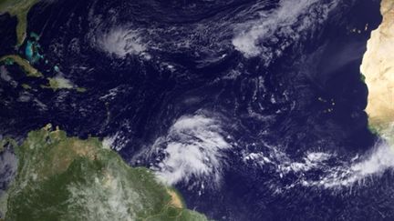 Image des tempêtes fournie par le National Oceanic and Atmospheric Administration (NOAA). (AFP)