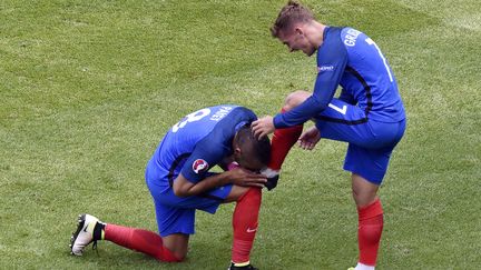 Deux ans après le Brésil, c'est le rêve d’une vie avec un Euro à la maison. Antoine Griezmann est désormais le leader technique de l'équipe. Doublé contre l’Irlande, un but et deux passes décisives face à l’Islande, Griezmann tourne à plein régime. (JEAN-PHILIPPE KSIAZEK / AFP)