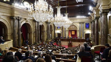 Le parlement de la Catalogne à Barcelone durant une session, le 28 mars 2018. Photo d'illustration. (LLUIS GENE / AFP)