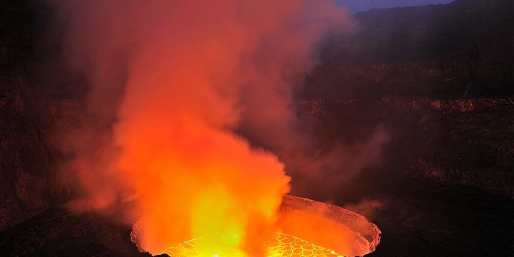 Cliché du film  "Nyiragongo, voyage au centre de la terre", d'olivier Grunewald 
 (O.Grunewald)