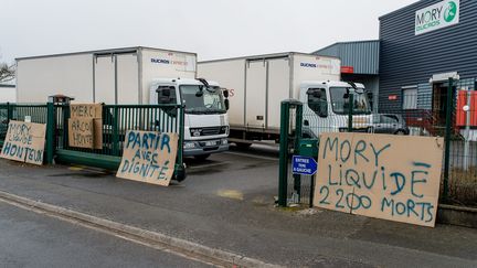 Des salari&eacute;s de&nbsp;MoryGlobal en gr&egrave;ve, le 24 mars 2015, &agrave;&nbsp;Saint-Laurent-Blangy (Pas-de-Calais). (MAXPPP)