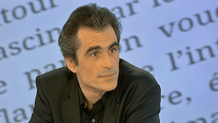 Raphaël Enthoven invité sur le plateau de France 3 pour "Morales provisoires"
 (France 3 / Culturebox )