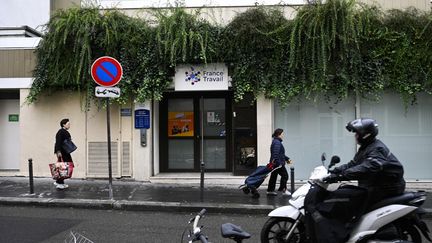 Une agence France Travail à Paris, le 10 octobre 2024. (MAGALI COHEN / HANS LUCAS / AFP)