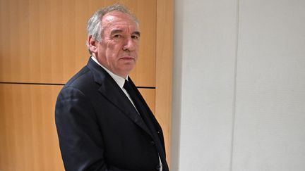 François Bayrou nommé Premier ministre mais toujours sous la menace d'un procès dans l'affaire des assistants parlementaires européens du MoDem