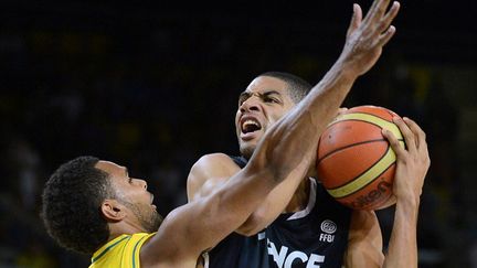 Nicolas Batum au contact