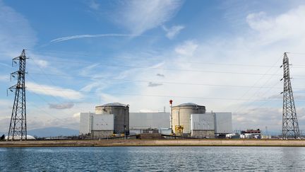 La centrale nucléaire de&nbsp;Fessenheim (Haut-Rhin), le 14 mars 2011. (FREDERICK FLORIN / AFP)