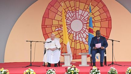 Le pape François et le président de la République démocratique du Congo (RDC) Félix Tshisekedi à Kinshasa, en RDC, le 31 janvier 202. (TIZIANA FABI / AFP)