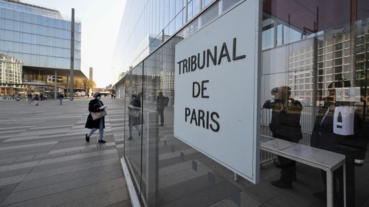 The Paris court, where the national financial prosecutor's office sits, on March 22, 2022. (EMMANUEL DUNAND / AFP)