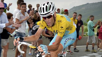 Vincenzo Nibali en plein effort dans la montée vers Hautacam (DAVID STOCKMAN / BELGA MAG)