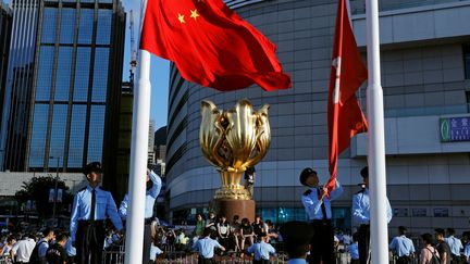 Hong Kong : des partisans prodémocratie arrêtés avant la visite du président chinois