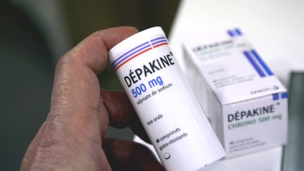 Une boite de depakine.&nbsp; (JULIO PELAEZ / MAXPPP)