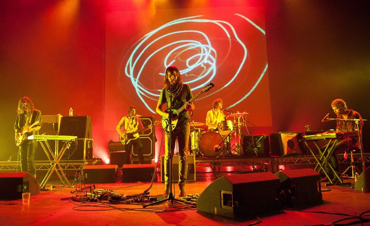 Julien Barbagallo à la batterie avec Tame Impala en concert à Londres en juin 2013.
 (PHOTOSHOT/MAXPPP)