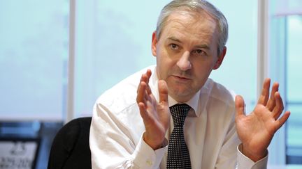 Le&nbsp;pr&eacute;sident du directoire de BPCE, Fran&ccedil;ois P&eacute;rol, le 26 octobre 2010 au si&egrave;ge du groupe, &agrave; Paris.&nbsp; (ERIC PIERMONT / AFP)