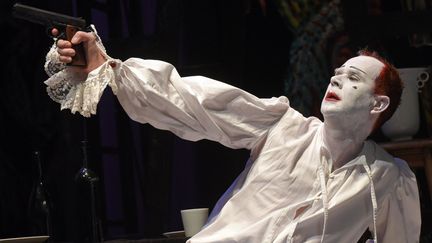 Jean-Lambert wild sous le masque de Don Juan au théâtre de l'Union de Limoges
 (Tristan Jeanne-Valès)