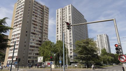 Immeubles à Bobigny, en Seine-Saint-Denis, en mai 2022. (VINCENT ISORE / MAXPPP)