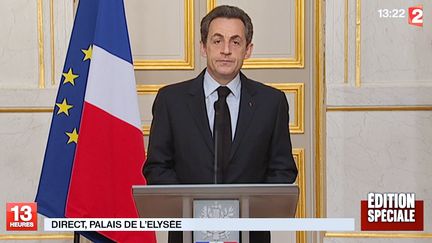 Le pr&eacute;sident de la R&eacute;publique, Nicolas Sarkozy, lors d'une intervention t&eacute;l&eacute;vis&eacute;e sur France 2, le 22 mars 2012. (FRANCE 2 / AFP)