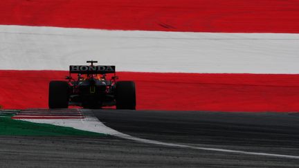 Max Verstappen (Red Bull Racing) lors des essais pour le Grand Prix de Styrie, le 25 juin 2021. (ANDREA DIODATO / NURPHOTO / AFP)