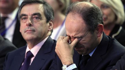 Les deux candidats &agrave; la pr&eacute;sidence de l'UMP, Fran&ccedil;ois Fillon et Jean-Fran&ccedil;ois Cop&eacute;, aux journ&eacute;es parlementaires du parti, le 27 septembre 2012 &agrave; Marcq-en-Bar&oelig;ul (Nord). (ALAIN ROBERT / SIPA)