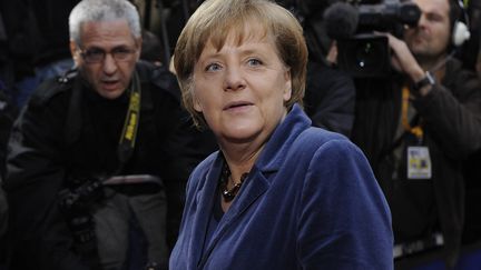 La chanceli&egrave;re allemande Angela Merkel arrive au sommet europ&eacute;en &agrave; Bruxelles, le 26 octobre 2011. (JOHN THYS / AFP)