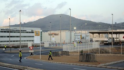 L'usine Renault de Melloussa, &agrave; 30 kilom&egrave;tres de Tanger (Maroc), inaugur&eacute;e le 9 f&eacute;vrier 2012. (CHAFIK ARICH / AFP)