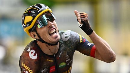 Christophe Laporte savoure son premier succès sur les routes du Tour de France, à Cahors, le 22 juillet 2022 sur la 19e étape. (MARCO BERTORELLO / AFP)