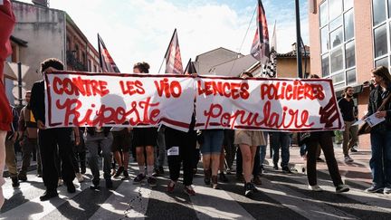 A Toulouse, la marche contre les violences policières a rassemblé environ 1.000 personnes samedi 23 septembre. (PATRICK BATARD / HANS LUCAS)