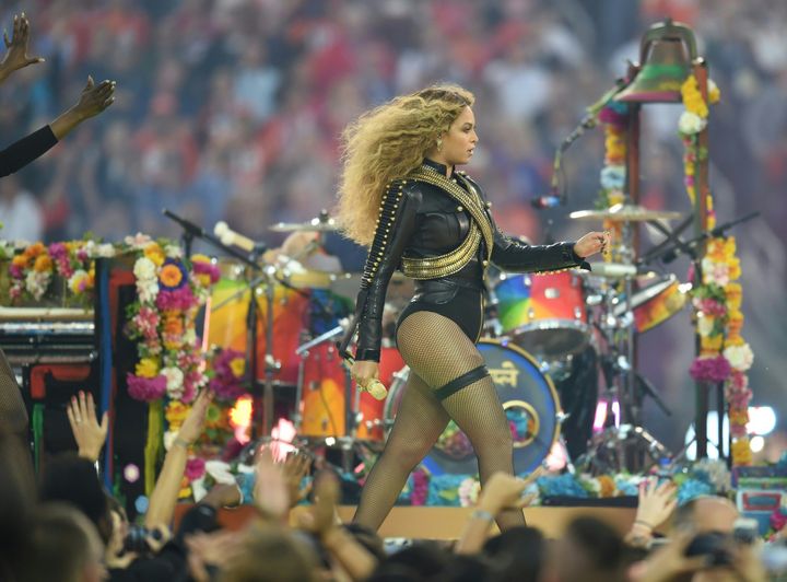 Coldplay, BeyoncÃ© et Bruno Mars font le show Ã  la 50e Ã©dition du Super Bowl