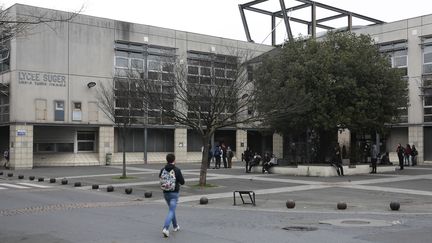 Le lycée Suger, à Saint-Denis (Seine-Saint-Denis), trois jours après les violences qui ont abouti à la garde à vue de 55 élèves, le 10 mars 2017. (GEOFFROY VAN DER HASSELT / AFP)