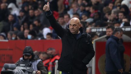 Frédéric Antonetti lors d'un match de Ligue 1 entre Nice et le FC Metz à l'Allianz Riviera, le 27 novembre 2021. (VALERY HACHE / AFP)