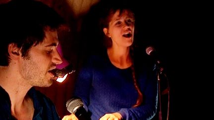 Léopoldine HH et Maxime Kersanet dans la cave de la Bibliothèque Nationale de Strasbourg
 (France 3)