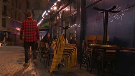 Covid-19 : les bars parisiens ont baissé le rideau