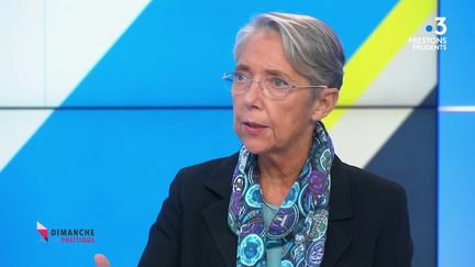 Fraude au chômage partiel : "On en est à 400 000 contrôles", annonce Elisabeth Borne