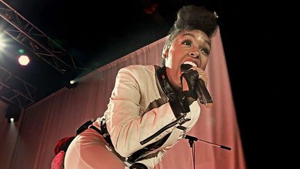 Janelle Monáe en concert à Manchester le 7 mai 2014.
 (SH5/WENN.COM/SIPA)