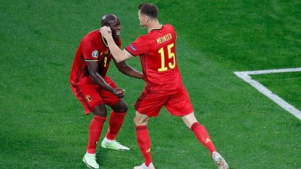 Le duo Romelu Lukaku - Thomas Meunier a permis de porter la Belgique face à la Russie à Saint-Pétersbourg, samedi 12 juin 2021. (ANTON VAGANOV / POOL)