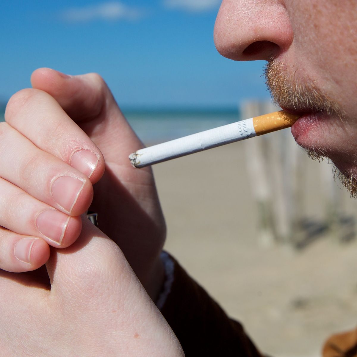 Tabac : le prix des cigarettes reste stable, mais jusqu'à quand ?