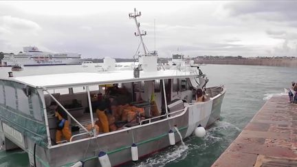 Certains pêcheurs français dépourvus d'autorisations pour pêcher dans les eaux britanniques se retrouvent au chômage technique. (CAPTURE ECRAN FRANCE 2)