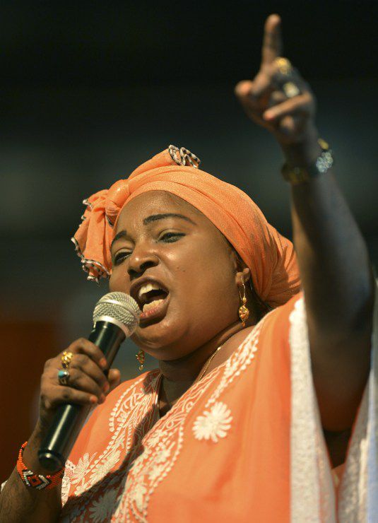 La députée kenyane Hon Mishi Mboko, lors d'un meeting électoral à Nairobi, le 11 janvier 2017. (AFP/TONY KARUMBA )