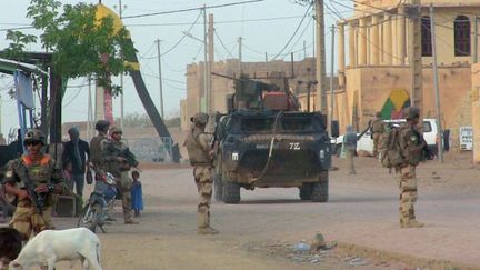 Forces françaises de l'opération Barkhane à Kidal en octobre 2016. (STRINGER / AFP)