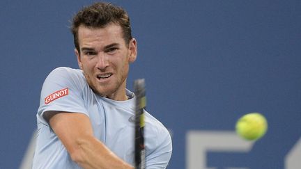 Le Fran&ccedil;ais Adrian&nbsp;Mannarino lors de son match contre le Suisse Roger Federer &agrave; l'US Open de tennis &agrave; New York (Etats-Unis) le 31 ao&ucirc;t 2013. &nbsp; (EMMANUEL DUNAND / AFP)