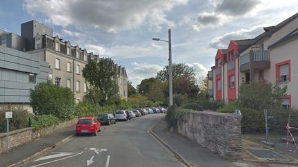 Le corps d'une femme a été retrouvé, en mars 2019, dans son domicile dans cette rue d'Angers. (GOOGLE STREET VIEW)