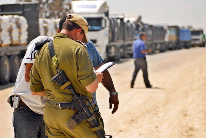 Camions au point de passage de Keren Shalom, entre Israël et la bande de Gaza. (IDF/Notimex)